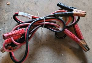 lot 799 image: JUMPER CABLES AS SHOWN.