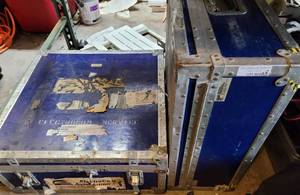 lot 801 image: LOT OF 2 LARGE SIZE SHIPPINGSTORAGE BOXES AS SHOWN. (YOUR BID X 2)