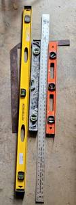 lot 805 image: LOT OF VARIOUS SIZE LEVELS AND RULERS AS SHOWN.