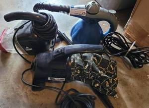 lot 806 image: LOT OF 2 PORTABLE VACUUMS AND 1 STEAMER AS SHOWN. (YOUR BID X 3)