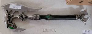 lot 815 image: COLLECTIBLE AXE AS SHOWN.