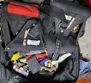 lot 880 image: LOT OF ASSORTED TOOL BAGS AND CONTENTS AS SHOWN.