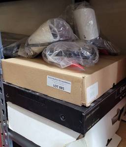 lot 885 image: (4) ZMODO SECURITY AND SURVEILLANCE CAMERAS WITH CORDS, QSEE DVR MODEL QSNDVR4R AND MORE AS SHOWN.