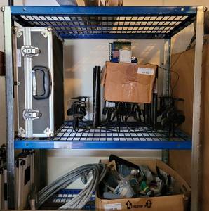 lot 897 image: METAL SHELF AS SHOWN. CONTENTS NOT INCLUDED. DELAYED PICK UP -- SATURDAY AFTER 400 PM OR SUNDAY