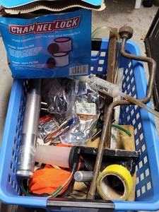 lot 900 image: MIXED LOT OF ASSORTED ITEMS AS SHOWN.