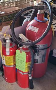 lot 908 image: LOT OF FIRE EXTINGUISHERS AS SHOWN.