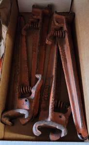lot 911 image: LOT OF 4 STRAPPING MACHINE TOOLS AS SHOWN. (YOUR BID X 4)