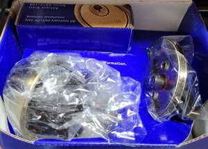 lot 918 image: BRINKS SINGLE CYLINDER DEADBOLT IN BOX AS SHOWN.