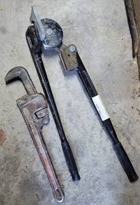 lot 921 image: CRAFTSMAN 14 PIPE WRENCH AND TUBE BENDER TOOL AS SHOWN. (YOUR BID X 2)