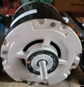 lot 923 image: EVAPORATIVE COOLER MOTOR SN 2202 AS SHOWN.