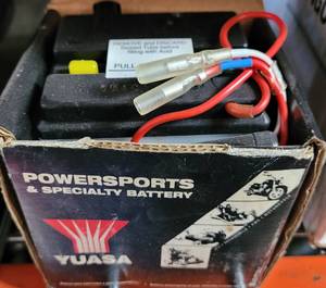 lot 924 image: POWERSPORTS BATTERY 6N5.5-1D IN BOX AS SHOWN.