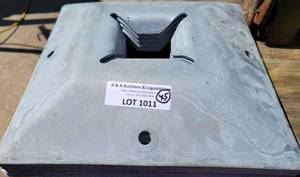 lot 1011 image: LOT OF 4 OZ-POST GALVANIZED INSTANT POST HOLES (OZ-DECK T4) AS SHOWN. (YOUR BID X 4)