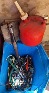lot 1016 image: LOT OF TOOLS, FOLDING CAMPING SHOVEL, GAS CAN AS SHOWN.