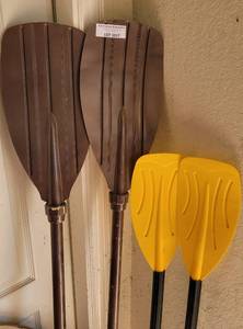 lot 1017 image: LOT OF CANOE PADDLES AS SHOWN.