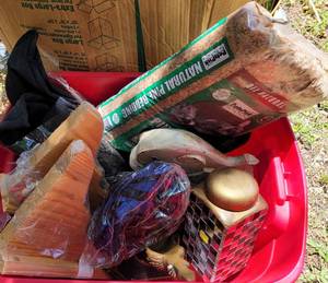 lot 1079 image: MIXED LOT OF MISCELLANEOUS ITEMS AS SHOWN.