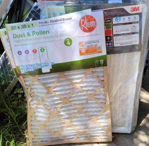 lot 1084 image: LOT OF VARIOUS AIR FILTERS AS SHOWN.