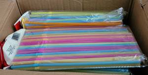 lot 1087 image: LOT OF 20 NEW PACKS OF PLASTIC STRAWS AS SHOWN. (YOUR BID X 20)