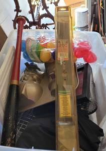 lot 1094 image: MIXED LOT OF MISCELLANEOUS ITEMS AS SHOWN.