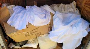 lot 1118 image: LARGE LOT OF TABLE LINENS AND CHAIRS COVERS IN VARIOUS STYLES, SIZES, COLORS AS SHOWN.