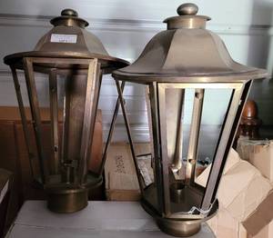 lot 9 image: LOT OF 2 LARGE BRASS OUTDOOR LIGHT FIXTURES AS SHOWN. (YOUR BID X 2)