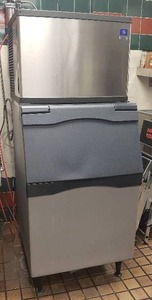 lot 5 image: Manitowoc Scotsman Model B530P Upright Ice Machine