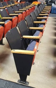 lot 135 image: Auditorium Seating Row L1, 10 Seats Total  SEE DESCRIPTION FOR MORE INFORMATION