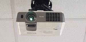 lot 88 image: Benq Multimedia Projector