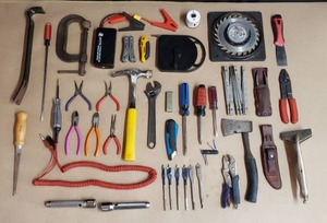 lot 26 image: Lot of Over 40 Misc Tools