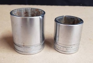 lot 50 image: Lot of 2 Snap-On Sockets - 1 716 SW461 & 1 14 TW401