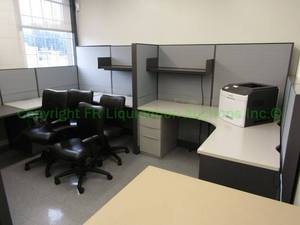 lot 25 image: Modular office cubicle system as shown (Chairs and Contents not included)