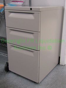 lot 43 image: Metal boxboxfile pedestal cabinet, 24x12x19 in