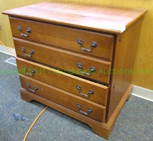 lot 76 image: Solid oak 4 drawer storage chest, 30x32x22 in