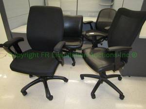 lot 129 image: High performance rolling office chairs includes Kimball International (Bid is times the quantity)