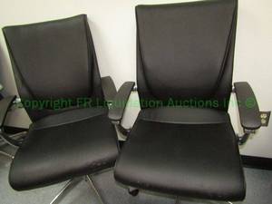 lot 140 image: Valo Office Furniture Model LX4700 desk chairs (Bid is times the quantity)