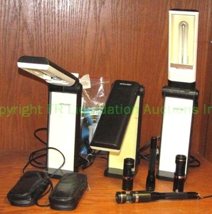 lot 150 image: OTT Lites (TLB-13) waddl bulbs, Darkfield Diamond View Magnifiers with Maglite (model DIA-210)