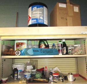 lot 222 image: Contents of top 2 shelves and top of cabinet as shown including jewelry sizing equipment