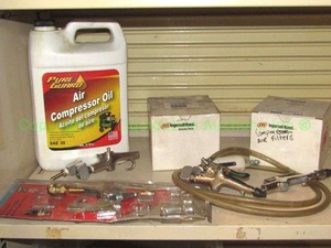 lot 223 image: Pneumatic supplies including Speedaire and other air compressor parts, blow guns plus