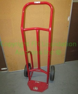 lot 365 image: Dayton welding cylinder hand truck 500 LB capacity Model 4ZJ12 (no chain)