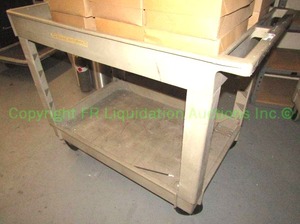 lot 307 image: Wheeled utility cart with incorporated handle