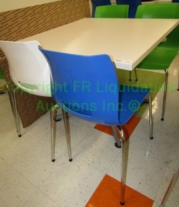 lot 719 image: Laminate top table and 4 chair set, 24x36x36 in