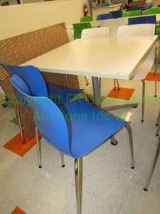 lot 716 image: Laminate top table and 4 chair set, 24x36x36 in