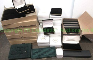 lot 288 image: Jewelry presentation boxes and displays