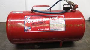 lot 266 image: Midwest Products 7 gallon portable air tank w pressure gauge 125 max psi