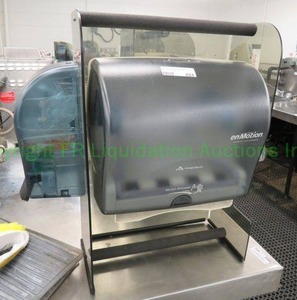lot 484 image: Georgia Pacific EnMotion towel dispenser and soap dispenser w stand