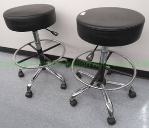 lot 499 image: Bonded leather adjustable stools 2 ct (Bid is times the quantity)