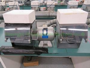 lot 527 image: Baldor 14-hp lighted polishing lathe station (mounted to bench, buyer must remove)