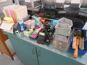 lot 539 image: Office supply grouping - labels, brushes, organization, plus