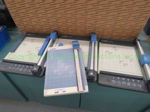 lot 540 image: Carl heavy duty rotary trimmers 4ct