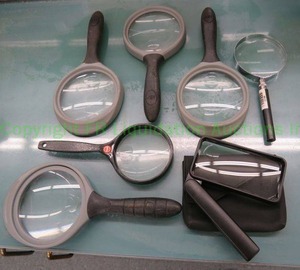 lot 543 image: Magnifying glasses