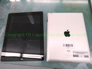 lot 560 image: Apple iPads 32GB, 2 total (no charge cord)